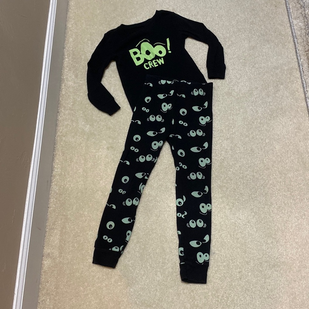 5T - BOYS “BOO” GLOW IN THE DARK PJ SET💕